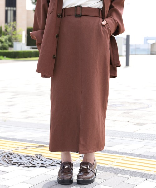 PairPair(ペアペア)の「フロントスリットツイルスカート(セットアップ)(スカート・レディース・ベージュ/ブラウン/モカ・FREE)」の3枚目の写真
