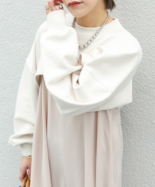 ap retro（アプレトロ）の「ボリュームスリーブショートスウェット【ZOZOTOWN限定商品】（スウェット・レディース・ブラック/サックスブルー/ライトカーキ/アイボリー・FREE）」の9枚目の写真
