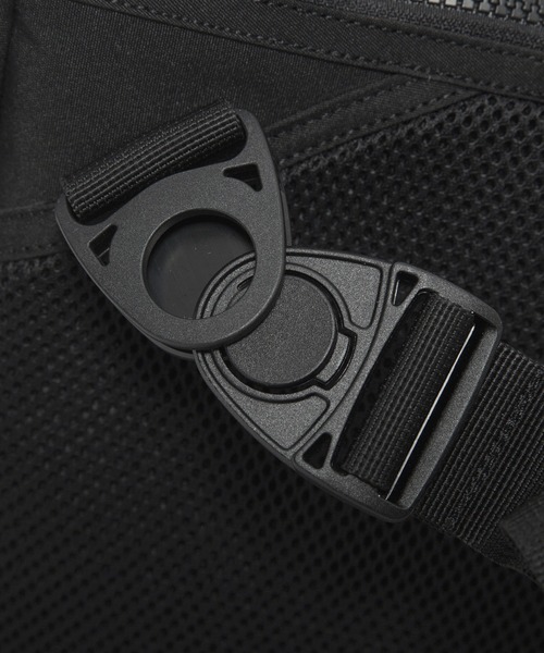 COVERNAT(カバーナット)の「【COVERNAT】MESSENGER BAG / カバーナット ロゴ メッセンジャー バッグ(メッセンジャーバッグ・メンズ・ブラック・FREE)」の14枚目の写真