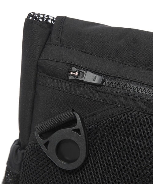 COVERNAT(カバーナット)の「【COVERNAT】MESSENGER BAG / カバーナット ロゴ メッセンジャー バッグ(メッセンジャーバッグ・メンズ・ブラック・FREE)」の15枚目の写真
