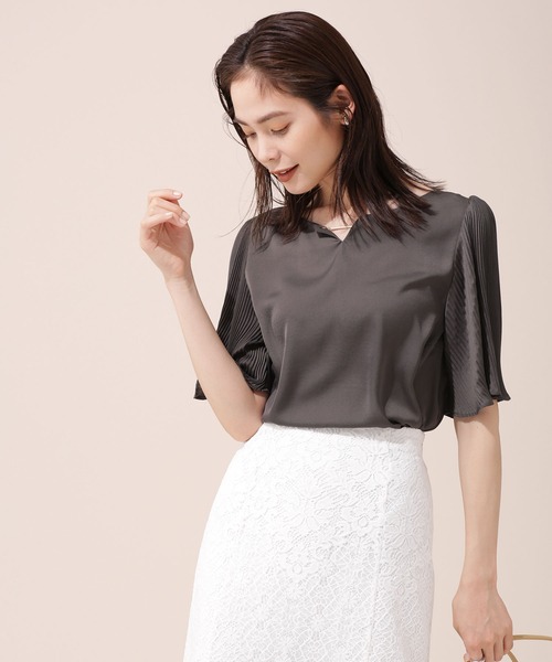 NANO universe(ナノユニバース)の「パーツ付きプリーツスリーブブラウス 5分袖(シャツ/ブラウス・レディース・アイボリー/ベージュ/チャコール・マルチサイズ)」の18枚目の写真