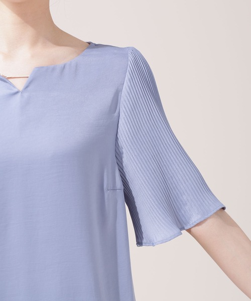 NANO universe(ナノユニバース)の「パーツ付きプリーツスリーブブラウス 5分袖(シャツ/ブラウス・レディース・アイボリー/ベージュ/チャコール・マルチサイズ)」の9枚目の写真