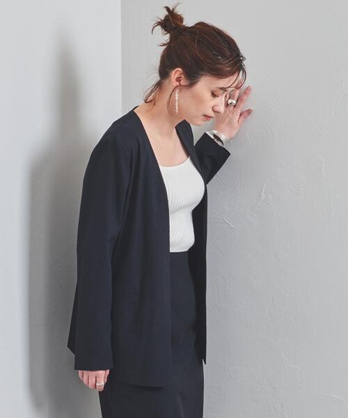 UNITED ARROWS(ユナイテッドアローズ)の「UBC R/C ツイル Vネックジャケット◆(ノーカラージャケット・レディース・ベージュ/ネイビー・38/36)」の10枚目の写真