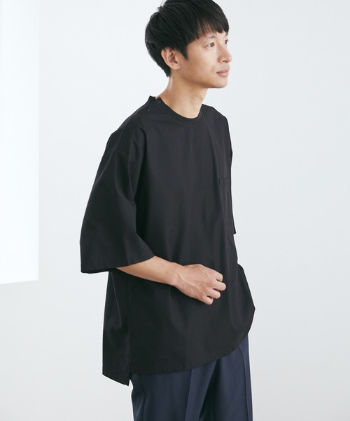 Loungewear tokyo（ラウンジウェアトウキョウ）の「麻レーヨンリラックス オーバーサイズ 1ポケット半袖サイドスリットカットソー ワンマイルウェア（Tシャツ/カットソー・メンズ・ブラック/ネイビー/カーキ/グレー系その他/ベージュ系その他/キナリ・M/L/XL）」の3枚目の写真