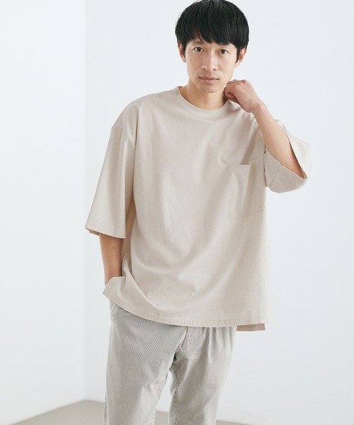 Loungewear tokyo（ラウンジウェアトウキョウ）の「麻レーヨンリラックス オーバーサイズ 1ポケット半袖サイドスリットカットソー ワンマイルウェア（Tシャツ/カットソー・メンズ・ブラック/ネイビー/カーキ/グレー系その他/ベージュ系その他/キナリ・M/L/XL）」の8枚目の写真