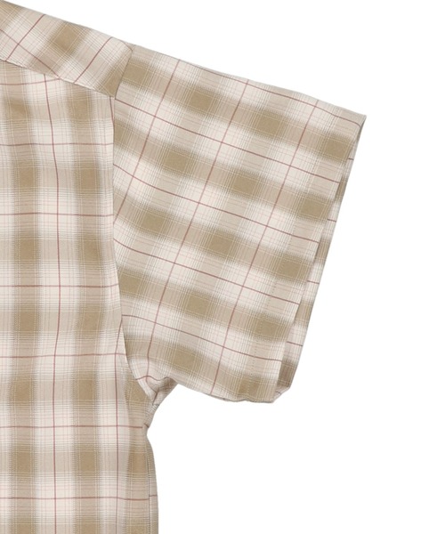 SPINNS（スピンズ）の「【ゆったりシルエット】ブロックチェック柄ビッグ半袖シャツ（シャツ/ブラウス・レディース・ベージュ/ブラック/ブルー・ONESIZE）」の15枚目の写真