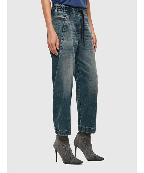 DIESEL（ディーゼル）の「DIESEL FW21 デニム レディース ジョグジーンズ ボーイフレンド ブルーデニム（デニムパンツ・レディース・インディゴブルー・31inch/29inch/25inch/27inch/23inch）」の3枚目の写真