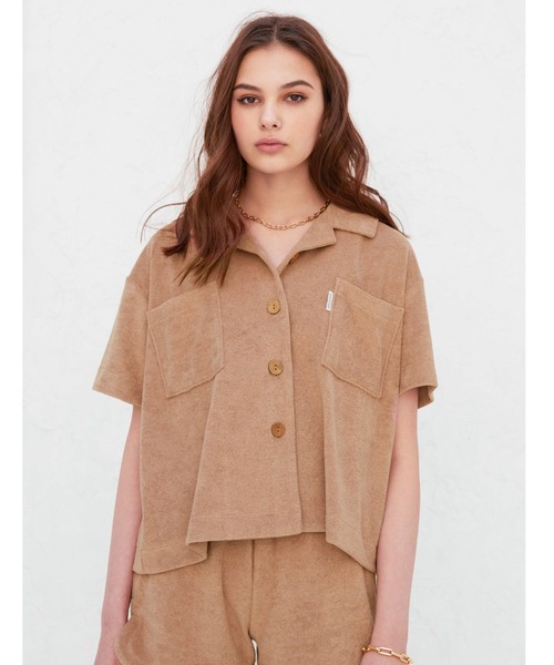 ALEXIA STAM（アリシアスタン）の「Terry Cloth Open Collar Shirt/テリークロスオープンカラーシャツ（シャツ/ブラウス・レディース・チャコールグレー/カーキ/モカ・FREE）」の2枚目の写真