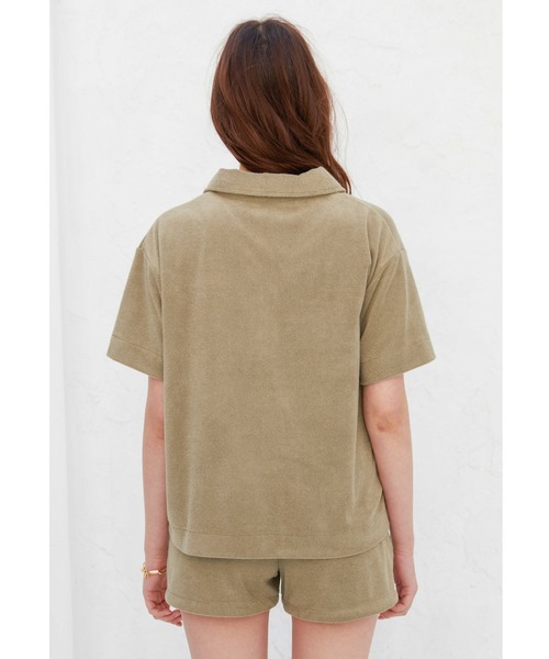 ALEXIA STAM（アリシアスタン）の「Terry Cloth Open Collar Shirt/テリークロスオープンカラーシャツ（シャツ/ブラウス・レディース・チャコールグレー/カーキ/モカ・FREE）」の18枚目の写真