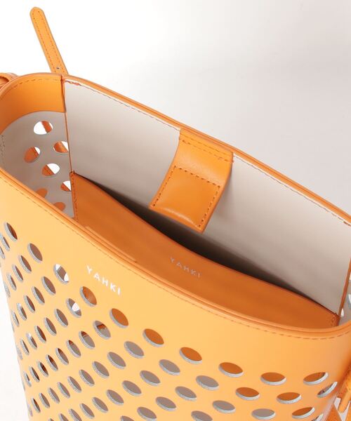 styles（スタイルス）の「YHAKI W FACE PANCHING SHOLDER（ショルダーバッグ・レディース・オレンジ/ブラック・ONE SIZE）」の5枚目の写真
