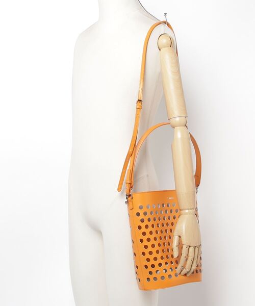 styles（スタイルス）の「YHAKI W FACE PANCHING SHOLDER（ショルダーバッグ・レディース・オレンジ/ブラック・ONE SIZE）」の6枚目の写真
