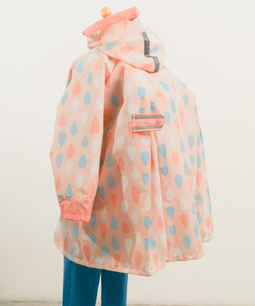 BRANSHES（ブランシェス）の「BOYレインドロップ柄レインコート（レインコート/ポンチョ・キッズ・グリーン・90cm/110cm/100cm/120cm/130cm）」の9枚目の写真