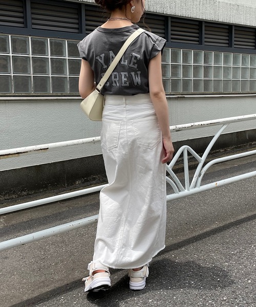 Chico（チコ）の「YALEロールアップノースリTシャツ（Tシャツ/カットソー・レディース・ネイビー/パープル/チャコールグレー/ホワイト・FREE）」の16枚目の写真