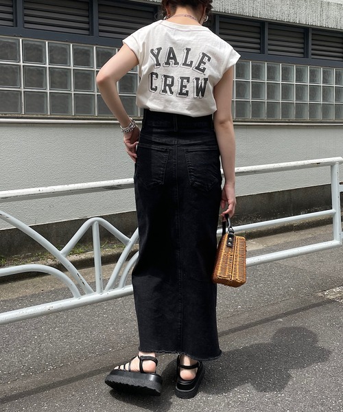 Chico（チコ）の「YALEロールアップノースリTシャツ（Tシャツ/カットソー・レディース・ネイビー/パープル/チャコールグレー/ホワイト・FREE）」の7枚目の写真