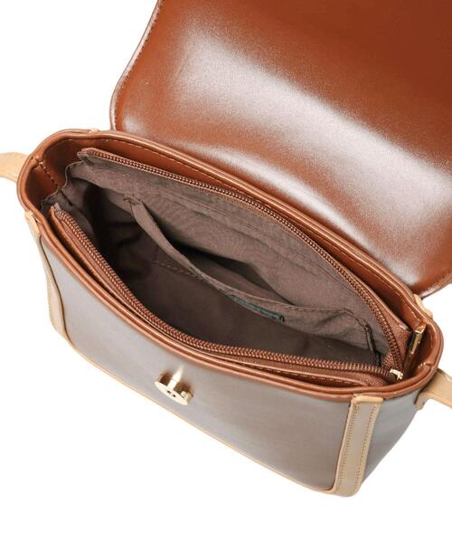 INGNI（イング）の「配色ビットフラップショルダーバッグ（トートバッグ・レディース・アイボリー系3/ブラック系その他2/ブラウン系3・ONE SIZE）」の10枚目の写真