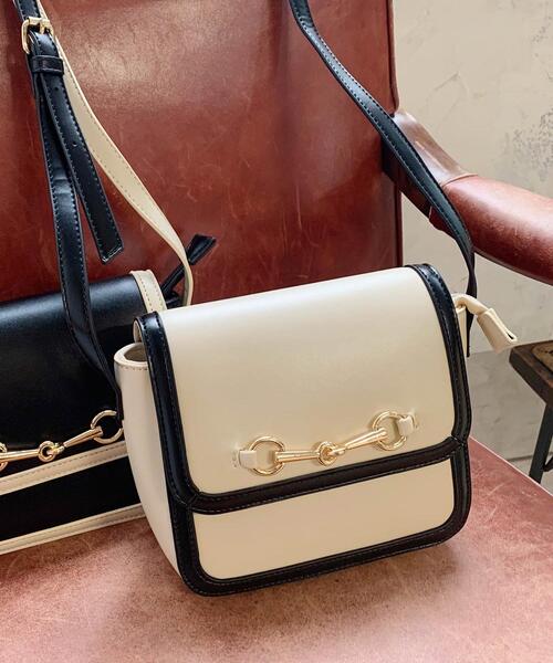 INGNI（イング）の「配色ビットフラップショルダーバッグ（トートバッグ・レディース・アイボリー系3/ブラック系その他2/ブラウン系3・ONE SIZE）」の12枚目の写真