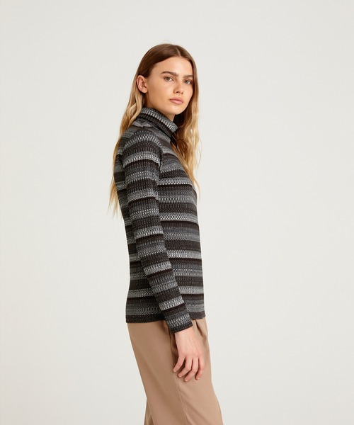 SISLEY(シスレー)の「ボーダータートルネック長袖カットソー(Tシャツ/カットソー・レディース・マルチ/ダークグレー/グレー・MEDIUM/SMALL/X-SMALL)」の17枚目の写真
