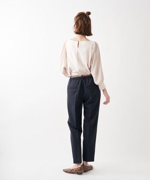 un dix cors（アンディコール）の「オンオフ兼用の万能パンツ　ノータックテーパードパンツ（スラックス・レディース・ベージュ/ネイビー/ピンク・36/38）」の5枚目の写真