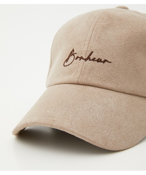 AZUL by moussy(アズールバイマウジー)の「ECO SUEDE LOGO CAP/エコスエードロゴキャップ(キャップ・レディース・ブラック/ダークカーキ/ライトベージュ・FREE)」の15枚目の写真