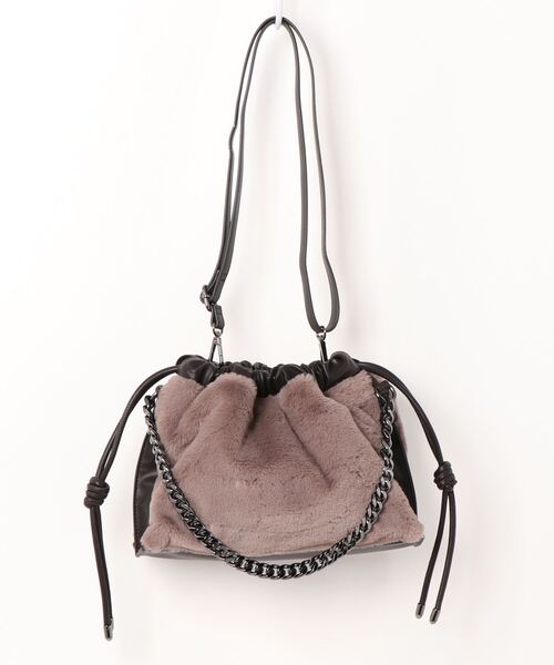 YECCA VECCA（イェッカヴェッカ）の「2wayチェーンMIXファーバッグ＊（ショルダーバッグ・レディース・モカ/チャコールグレー・FREE）」の5枚目の写真