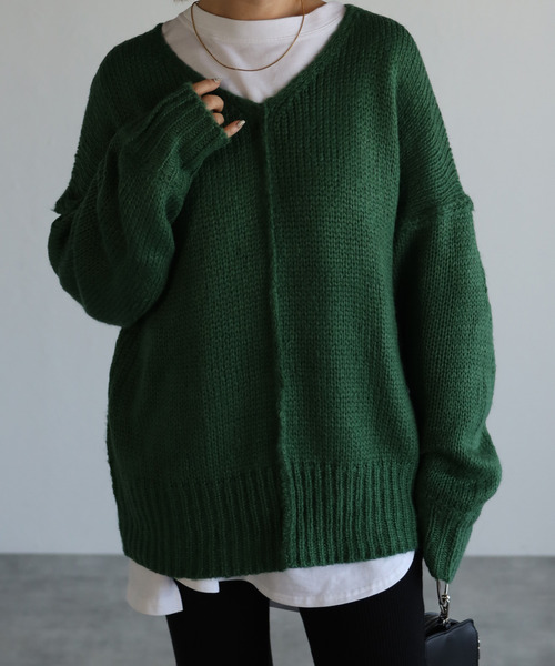 amini(アミニ)の「【2021-2022 A/W】Vネックカラーニット(ニット/セーター・レディース・レッド/オフホワイト/ブルー/グリーン/ダークパープル・MEDIUM)」の3枚目の写真