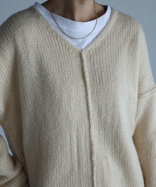 amini(アミニ)の「【2021-2022 A/W】Vネックカラーニット(ニット/セーター・レディース・レッド/オフホワイト/ブルー/グリーン/ダークパープル・MEDIUM)」の13枚目の写真