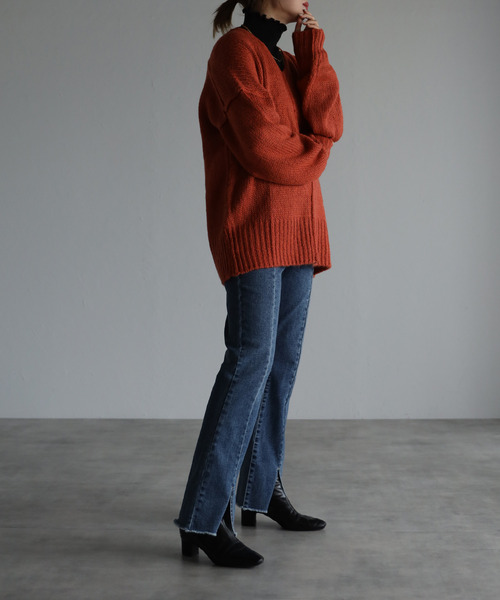 amini(アミニ)の「【2021-2022 A/W】Vネックカラーニット(ニット/セーター・レディース・レッド/オフホワイト/ブルー/グリーン/ダークパープル・MEDIUM)」の21枚目の写真