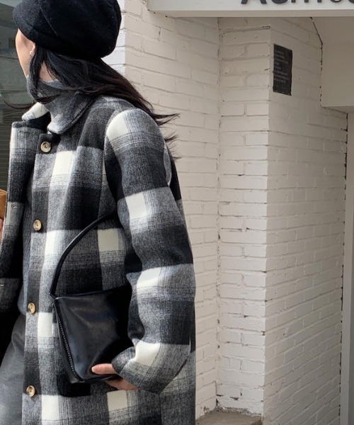 aimoha（アイモハ）の「チェック柄フェイクウールロングコート（チェスターコート・レディース・ブラック/チョコ・FREE）」の8枚目の写真