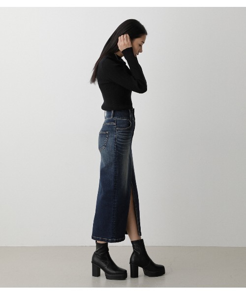 AZUL by moussy(アズールバイマウジー)の「HIGH WAIST SLIT DENIM SK /ハイウエストスリットデニムスカート(デニムスカート・レディース・ブラック/ベージュ/ダークブルー・LARGE/SMALL/MEDIUM/X-SMALL)」の9枚目の写真