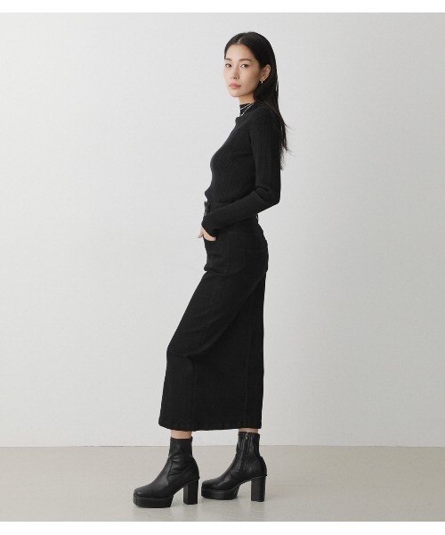 AZUL by moussy(アズールバイマウジー)の「HIGH WAIST SLIT DENIM SK /ハイウエストスリットデニムスカート(デニムスカート・レディース・ブラック/ベージュ/ダークブルー・LARGE/SMALL/MEDIUM/X-SMALL)」の5枚目の写真