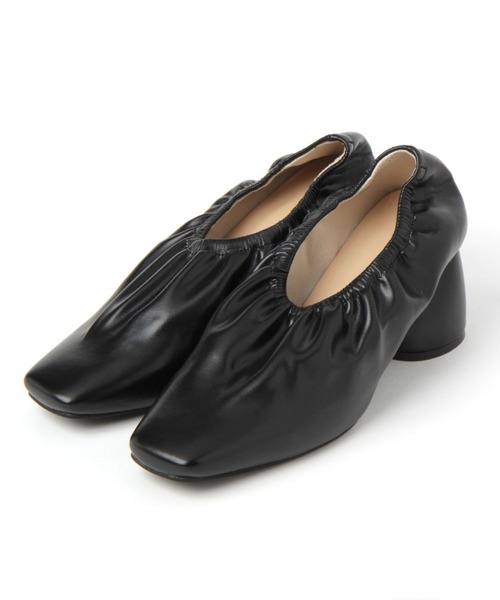 Andemiu(アンデミュウ)の「ギャザースクエアシューズ267193(パンプス・レディース・ベージュ/イエロー/ブラック・MEDIUM/LARGE/SMALL)」の10枚目の写真