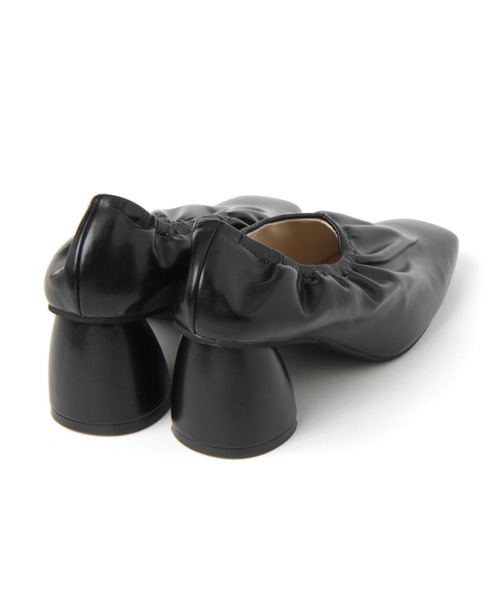 Andemiu(アンデミュウ)の「ギャザースクエアシューズ267193(パンプス・レディース・ベージュ/イエロー/ブラック・MEDIUM/LARGE/SMALL)」の14枚目の写真