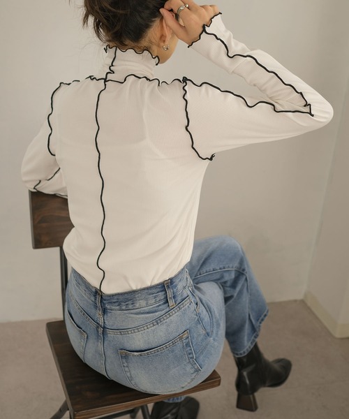 ANDJ(アンドジェイ)の「配色メロウテレコハイネックトップス(Tシャツ/カットソー・レディース・ホワイト/ブラック・M)」の17枚目の写真
