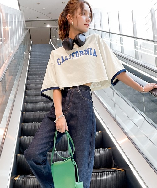 classicalelf（クラシカルエルフ）の「ロゴTeeブーム、到来！綿100％、カレッジロゴクロップド丈リンガーTシャツ（Tシャツ/カットソー・レディース・ホワイト/チャコールグレー/カーキ/クリーム・SMALL/MEDIUM/LARGE/X-LARGE）」の6枚目の写真