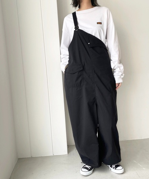 CANAL JEAN（キャナルジーン）の「KEY(キー) KEY LOGOロングTシャツ（Tシャツ/カットソー・レディース・ブラック/ホワイト・MEDIUM/LARGE）」の3枚目の写真