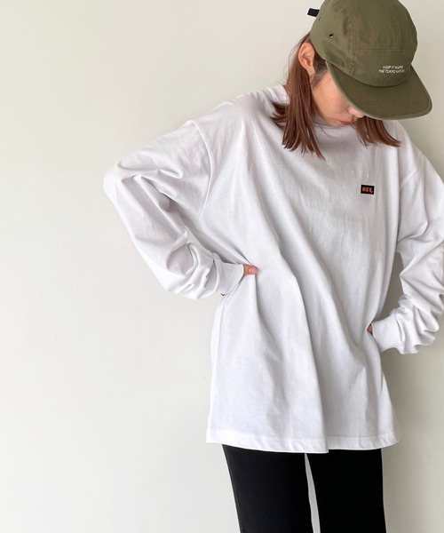 CANAL JEAN（キャナルジーン）の「KEY(キー) KEY LOGOロングTシャツ（Tシャツ/カットソー・レディース・ブラック/ホワイト・MEDIUM/LARGE）」の5枚目の写真
