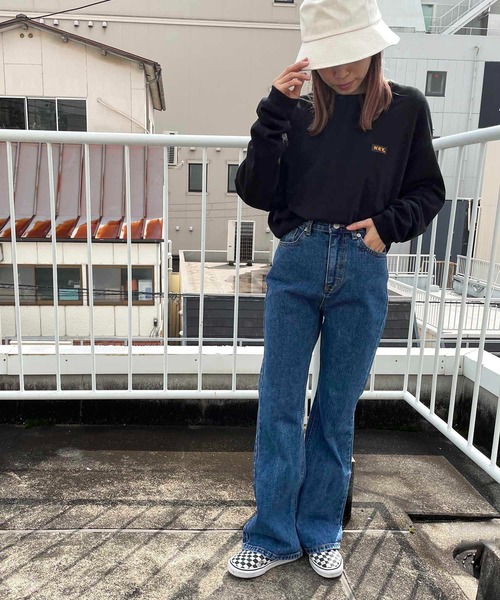 CANAL JEAN（キャナルジーン）の「KEY(キー) KEY LOGOロングTシャツ（Tシャツ/カットソー・レディース・ブラック/ホワイト・MEDIUM/LARGE）」の17枚目の写真