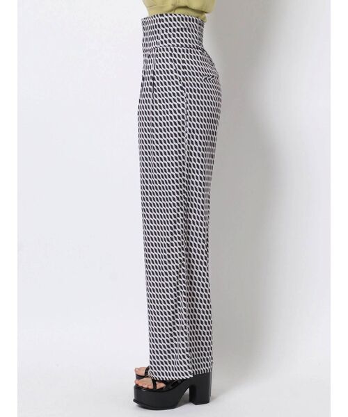 EMODA（エモダ）の「スーパーハイウエストワイドパンツ（その他パンツ・レディース・ブラック/ブルー/その他・SMALL/MEDIUM）」の21枚目の写真