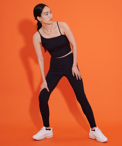 CITY TOKYO(シティトウキョウ)の「UNE トップス(タンクトップ・レディース・グレー/ブラック・1/2)」の17枚目の写真