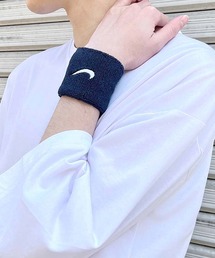 NIKE（ナイキ）の「【NIKE/ナイキ】スウッシュ リストバンド(2個セット)（バングル/リストバンド・メンズ）」