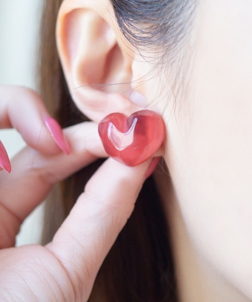 Fun & Daily（ファンアンドデイリー）の「F&D : ウォーターハートピアス（ピアス（両耳用）・レディース・ライトブルー/レッド/ピンク/イエロー/ブルー/パープル・FREE）」の9枚目の写真