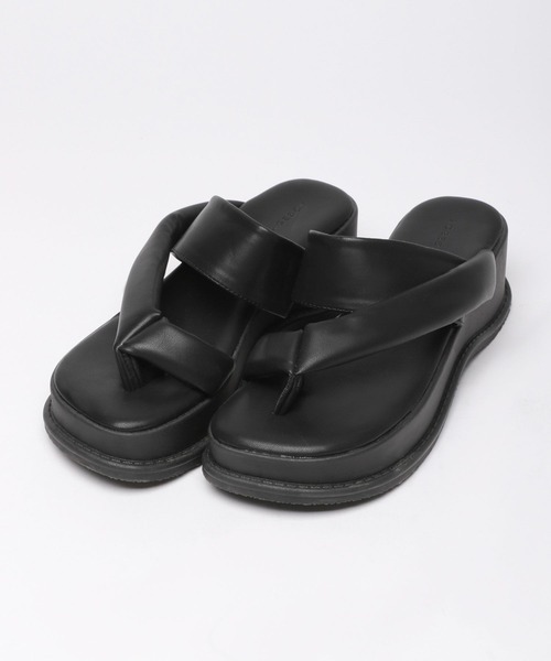 PAGEBOY（ページボーイ）の「マシュマロトングサンダル（サンダル・レディース・ブラック/ブロンズ・MEDIUM/LARGE）」の15枚目の写真