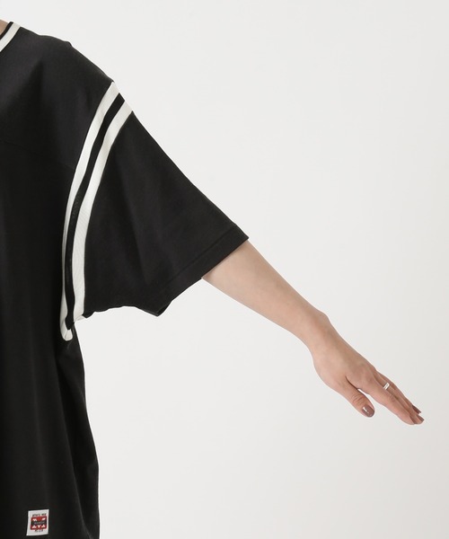 JOURNAL STANDARD SELECT（ジャーナルスタンダードセレクト）の「別注【MASON/メイソン】 RAYON S/S FOOTBALL TEE：Tシャツ（Tシャツ/カットソー・レディース・ホワイト系その他2/グレー・FREE）」の17枚目の写真