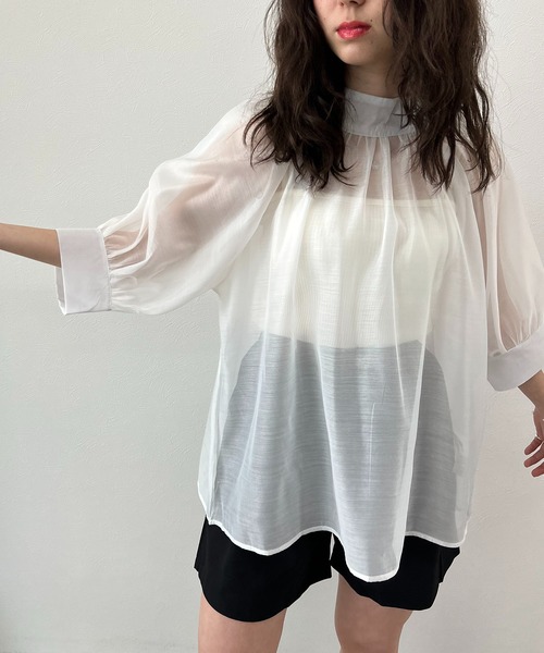 toucher du brise（トゥシェドブリーズ）の「シアー スモックブラウス（シャツ/ブラウス・レディース・ブラック/オフホワイト/ライトグリーン/ラベンダー・M）」の5枚目の写真