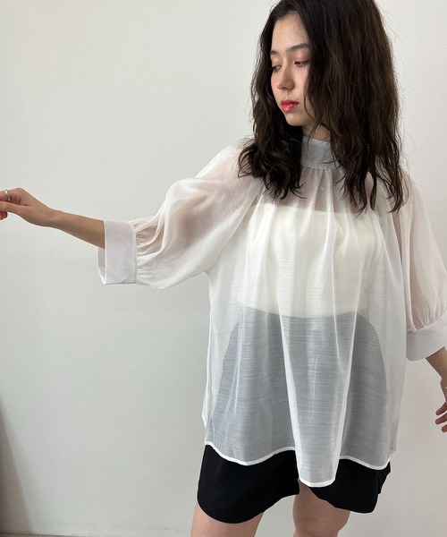 toucher du brise（トゥシェドブリーズ）の「シアー スモックブラウス（シャツ/ブラウス・レディース・ブラック/オフホワイト/ライトグリーン/ラベンダー・M）」の6枚目の写真