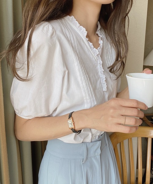 LAUIR（ラウアー）の「フリルレースピンタックブラウス（シャツ/ブラウス・レディース・ホワイト/ブラック/イエロー/ライトベージュ・MEDIUM/LARGE/X-LARGE）」の2枚目の写真