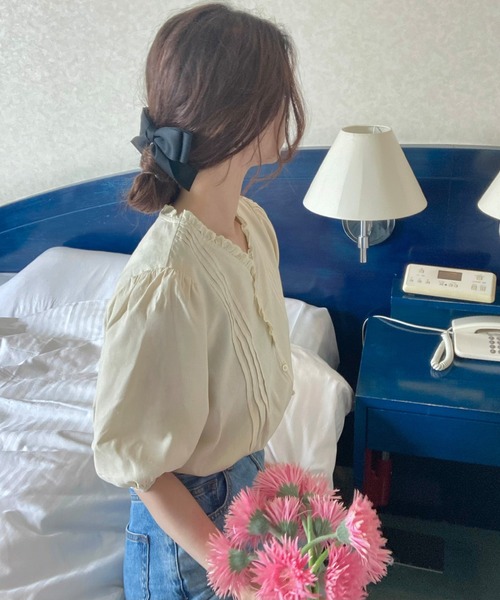 LAUIR（ラウアー）の「フリルレースピンタックブラウス（シャツ/ブラウス・レディース・ホワイト/ブラック/イエロー/ライトベージュ・MEDIUM/LARGE/X-LARGE）」の3枚目の写真