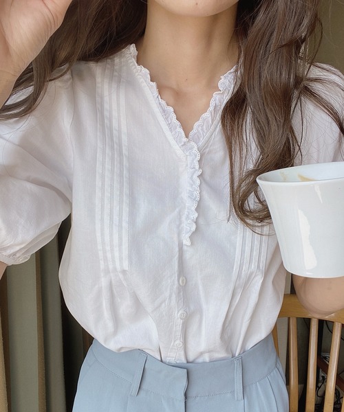 LAUIR（ラウアー）の「フリルレースピンタックブラウス（シャツ/ブラウス・レディース・ホワイト/ブラック/イエロー/ライトベージュ・MEDIUM/LARGE/X-LARGE）」の16枚目の写真