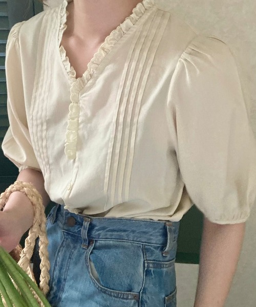 LAUIR（ラウアー）の「フリルレースピンタックブラウス（シャツ/ブラウス・レディース・ホワイト/ブラック/イエロー/ライトベージュ・MEDIUM/LARGE/X-LARGE）」の21枚目の写真