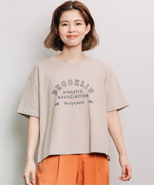 refinedworks（リファインドワークス）の「ロゴプリントT（Tシャツ/カットソー・レディース・ベージュ/オフホワイト/チャコール・FREE）」の3枚目の写真